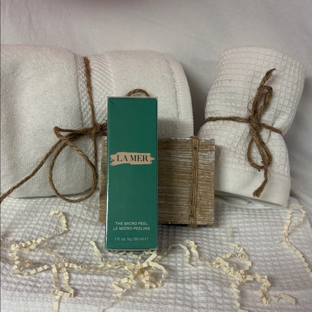 La Mer | The Micro Peel | New